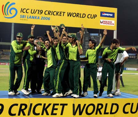 2006ء میں انڈر19 ورلڈ کپ جیتنے والی پاکستانی ٹیم کا کوئی رکن قومی کرکٹ ٹیم میں مستقل جگہ نہیں بنا پایا (تصویر: ICC)